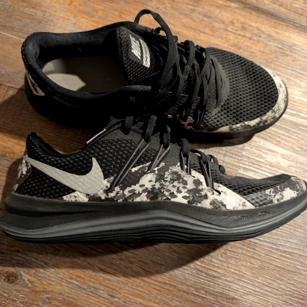 Nike shoes